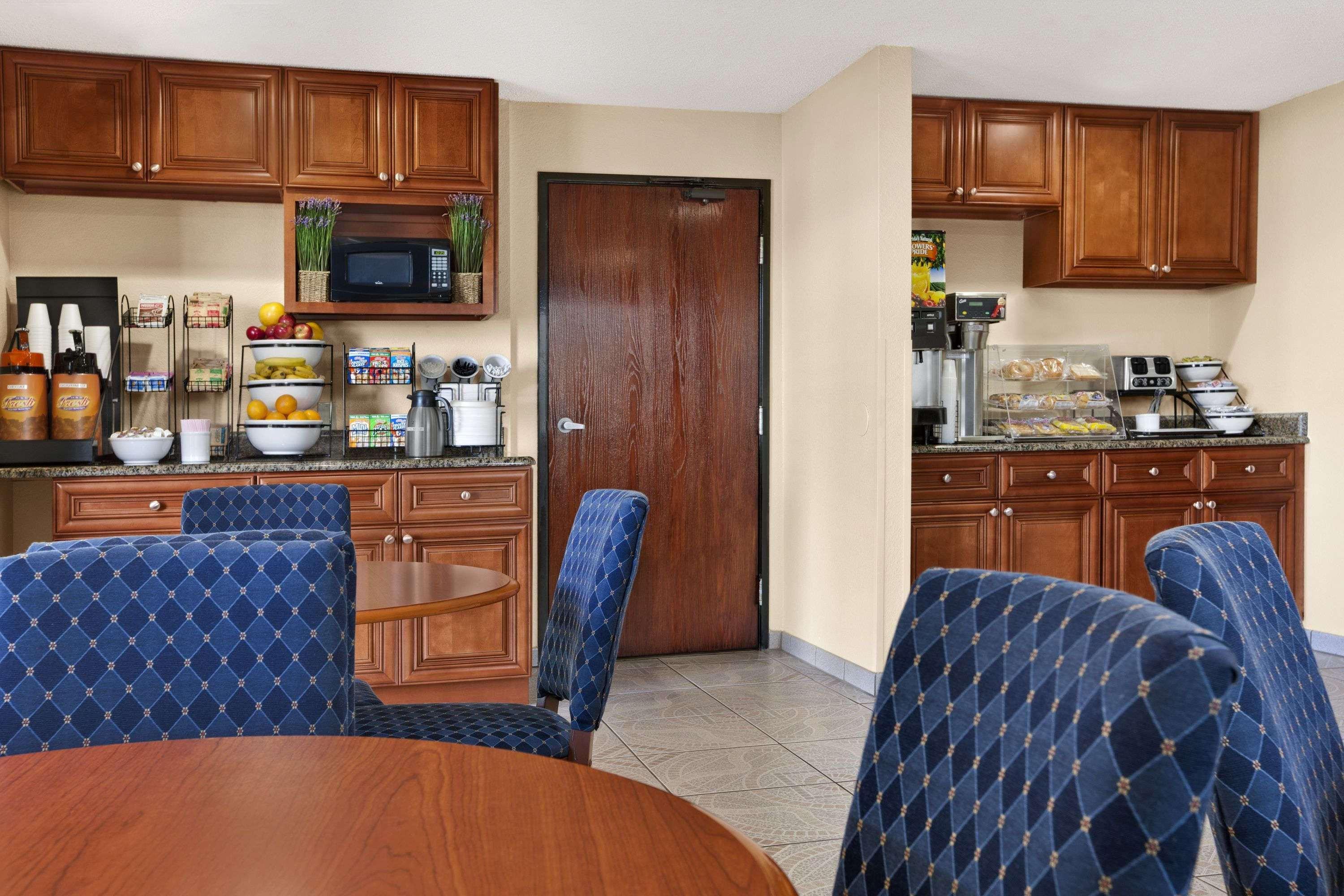 Days Inn By Wyndham Orange Park/Jacksonville Exterior photo